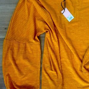 Juicy couture long sleeve yellow top